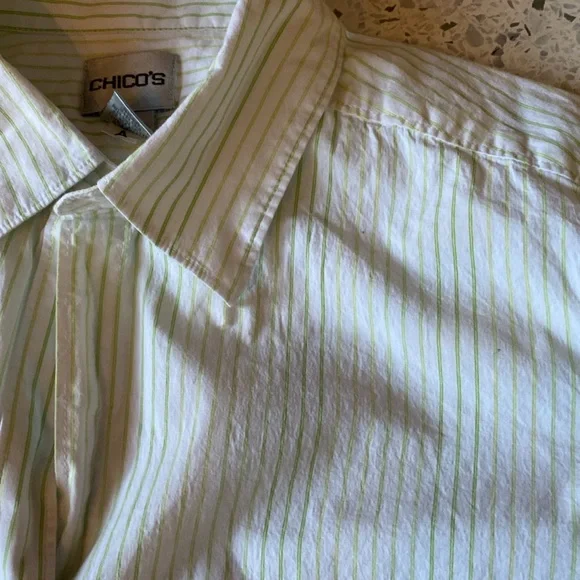 CHICO’S Women’s Green Pin Striped Button Up Shirt Size 1 - Picture 2 of 3